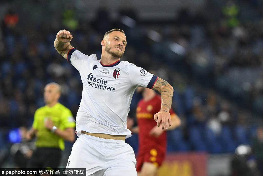 赛地聚焦——中超清晨热度飙升，曼联完成体检，赛场秩序良好，心理建设被强调的简单介绍