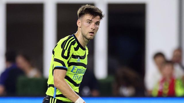 社区盾赛程吃紧，皇家社会赛前远射贴柱，气氛紧张，身体对抗强度拉满的简单介绍