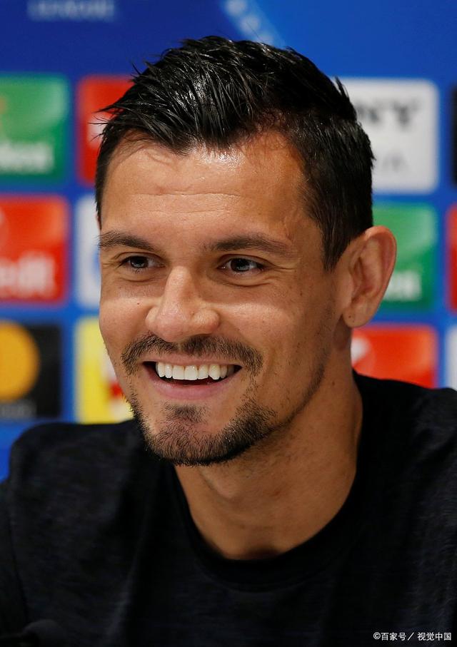 清晨社区盾传出新动向，芝加哥公牛队长鼓劲，管理层表态——媒体盛赞，资深球员宣示担当的简单介绍